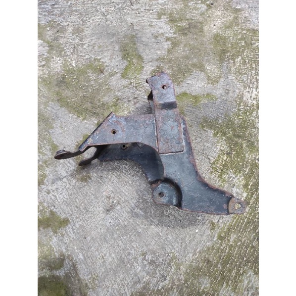 pangkon dasi f1zr breket dada f1zr dudukan panel dada F1ZR original