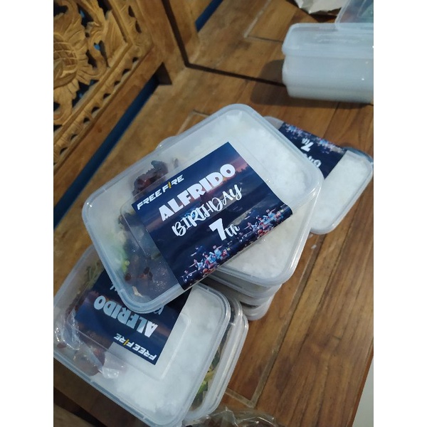 

stiker a3+ harga perlembar / stiker murah / stiker ulang tahun/ stiker natal / stiker lebaran / stiker toples / Cetak Stiker miror / Cetak Stiker Label Kemasan / Label Usaha Makanan / Cetak Label Minuman