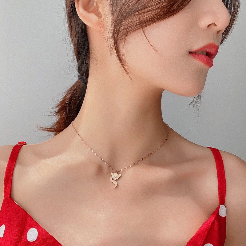 Kalung Pendek Desain Rubah Frosted | Kalung Rantai Rose Gold 18k Untuk Wanita | Kalung Bahan Stainless Steel | Kalung Bahan Titanium Steel |  Anting Hypoallergenic Anti Pudar Tahan Air Untuk Hadiah Ulang Tahun