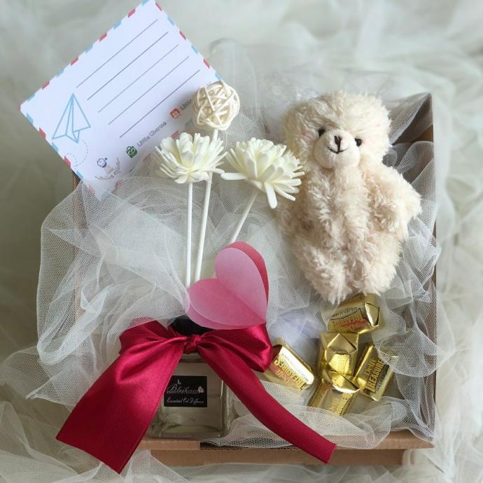 

Spesial Valentine Day Kado Valentine Hampers Valentine | Cokelat & Boneka Valentine