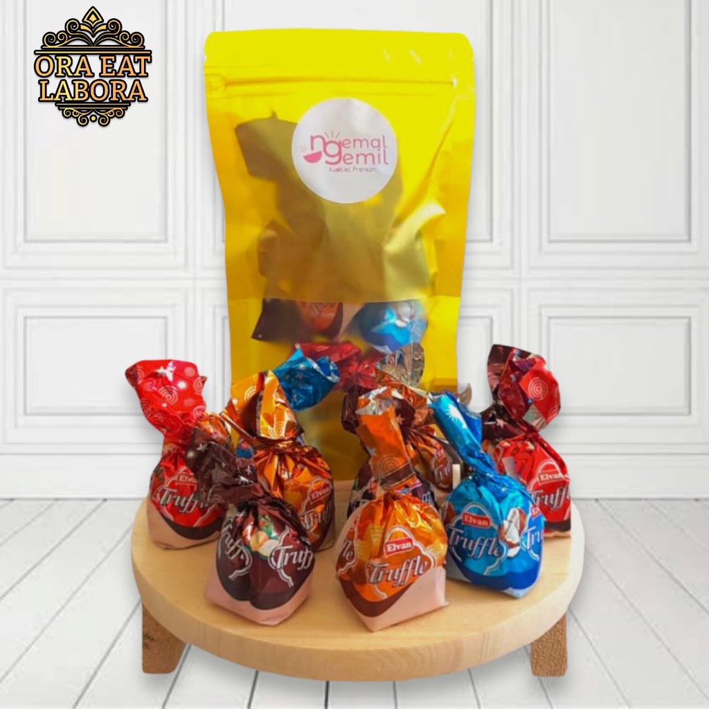 

Coklat Truffle Mix Coklat Turki Aneka Rasa Oleh-Oleh Haji Kualitas Premium - Ora Eat Labora