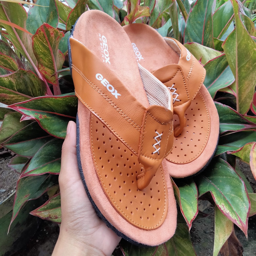 sandal geox model jepit warna tan sendal geox kulit asli abimanyu store