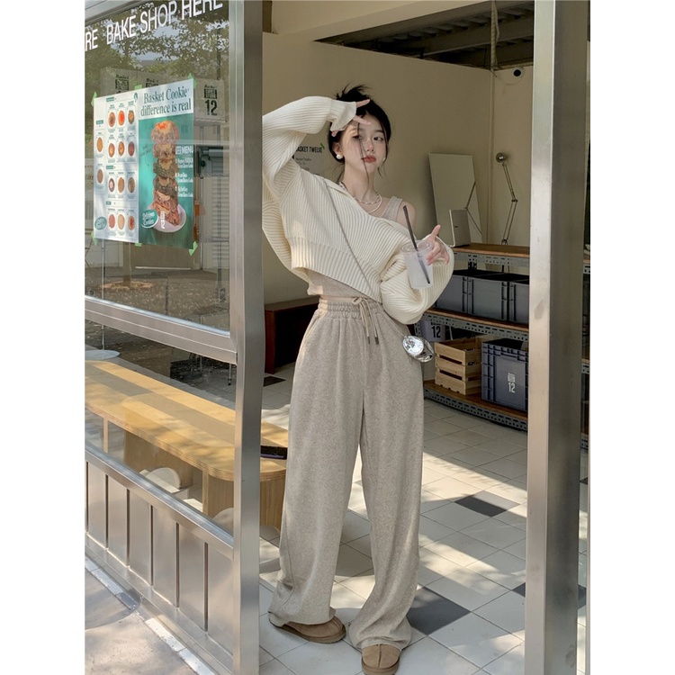 Red Jas gaya malas wanita desain musim semi rasa sweater pendek dengan rompi celana lebar kaki celana wangi kecil setelan tiga potong