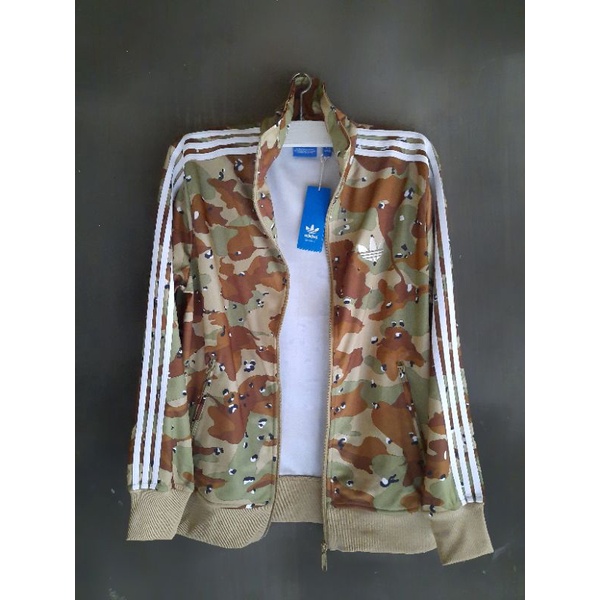 Adidas Firebird camo