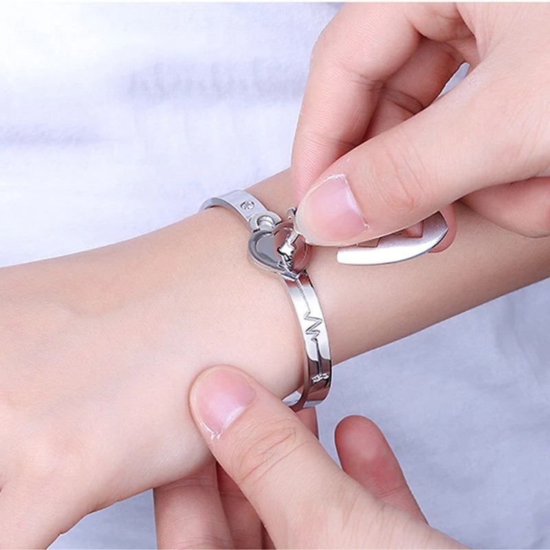 2pcs/set Pasangan Pecinta Perhiasan Cinta Hati Lock Gelang Stainless Steel Bracelets Bangles Kunci Liontin Kalung Jewelry