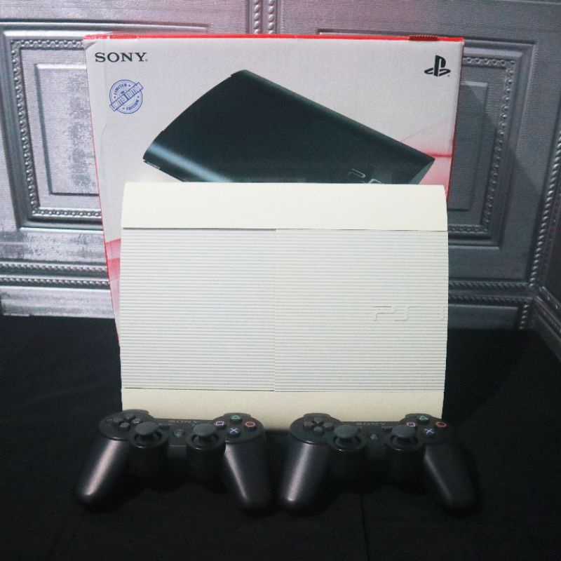 PS3 Super Slim 1500GB/1.5 TB OFW + 2 Stik Wireless - Putih