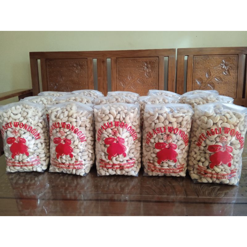 

Kacang Mede Fresh Kemasan 1 kg asli Wonogiri