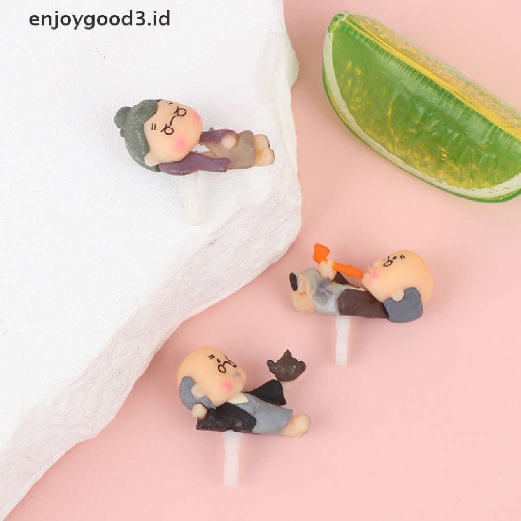 【 Rready Stock 】 1Pc Cartoon Old Man Earphone Dust Plug 3.5mm Jack Anti Dust Cap Interface Dust Protection Phone Plug Cell Phone Accessories （ ID ）