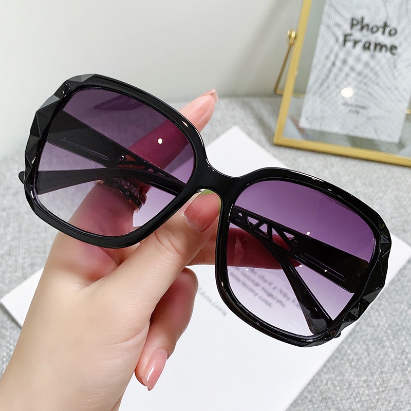 Kacamata Hitam Retro Bingkai Besar Sunglasses Fashion