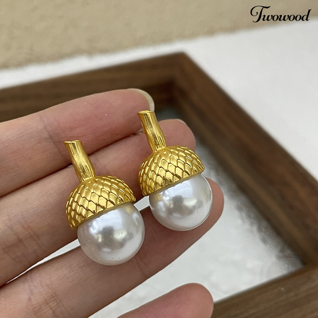 Twowood 1pasang Anting Pejantan Mutiara Imitasi High Gloss Electroplating Geometris Tahan Aus Dekorasi Hypoallergenic Fashion Wanita Liontin Anting Perhiasan Fashion