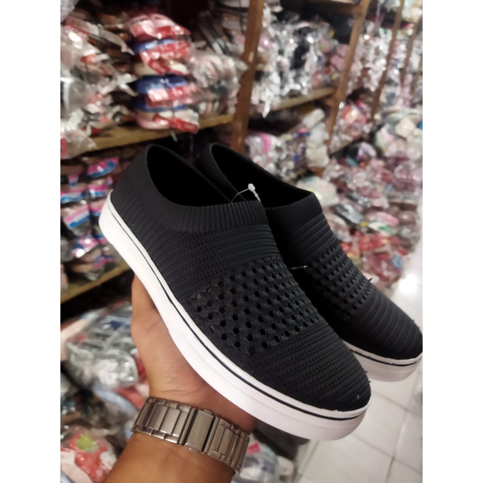 RLS 504 Sepatu ATT perempuan slip on anti air/sepatu att wanita  terlaris