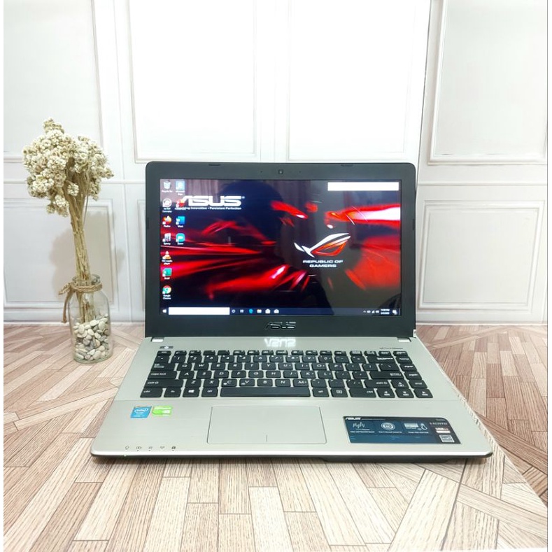 Laptop seri Gaming Asus X450J core i7 gen⁴ Ram 8GB SSD 128GB doble VGA