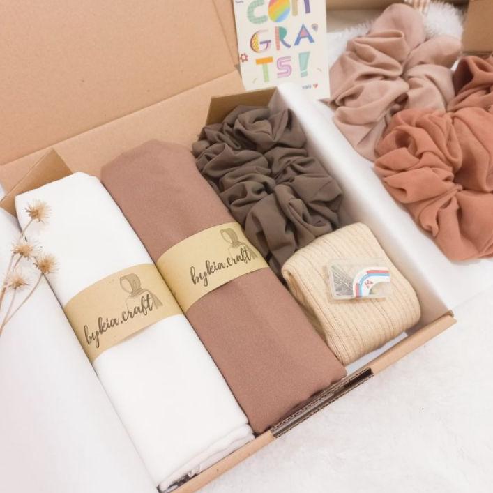 

QC PASS⭐✔️-GIFT BOX HIJAB PASHMINA KADO WISUDA/KADO PERNIKAHAN/KADO ULANG TAHUN