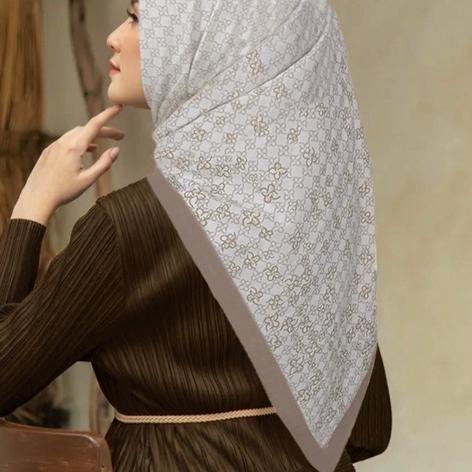 ✰ ZM Zaskia Mecca - Kayu Aro Black Scarf Kerudung Segi Empat mama-_in_fashion bukan ZM Zaskia Mecca 