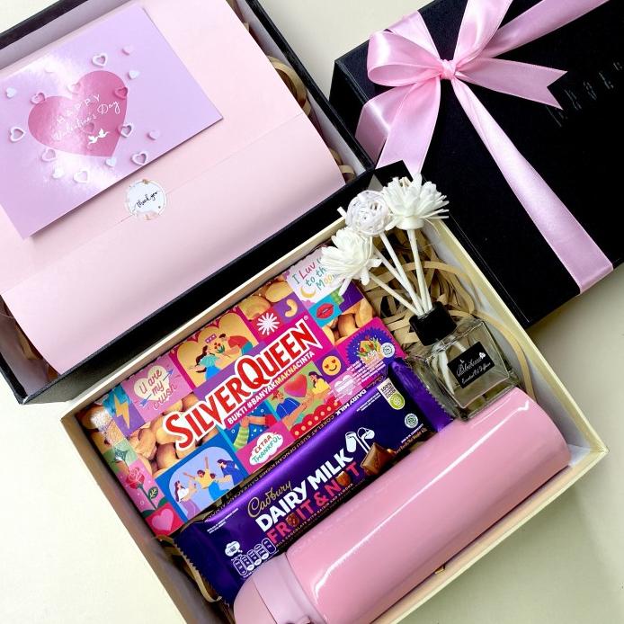 

Diskon Kado Valentine Hadiah Cewek Hampers Pacar Velentine Gift