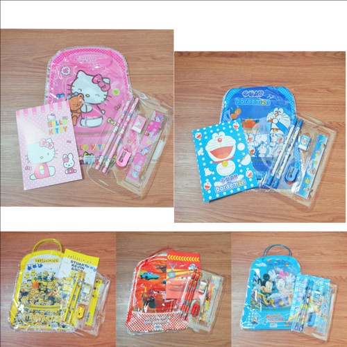 

Stasionary Set Tas Alat Tulis 7 in 1 Anak Sekolah Motif sofia Kartun Pensil