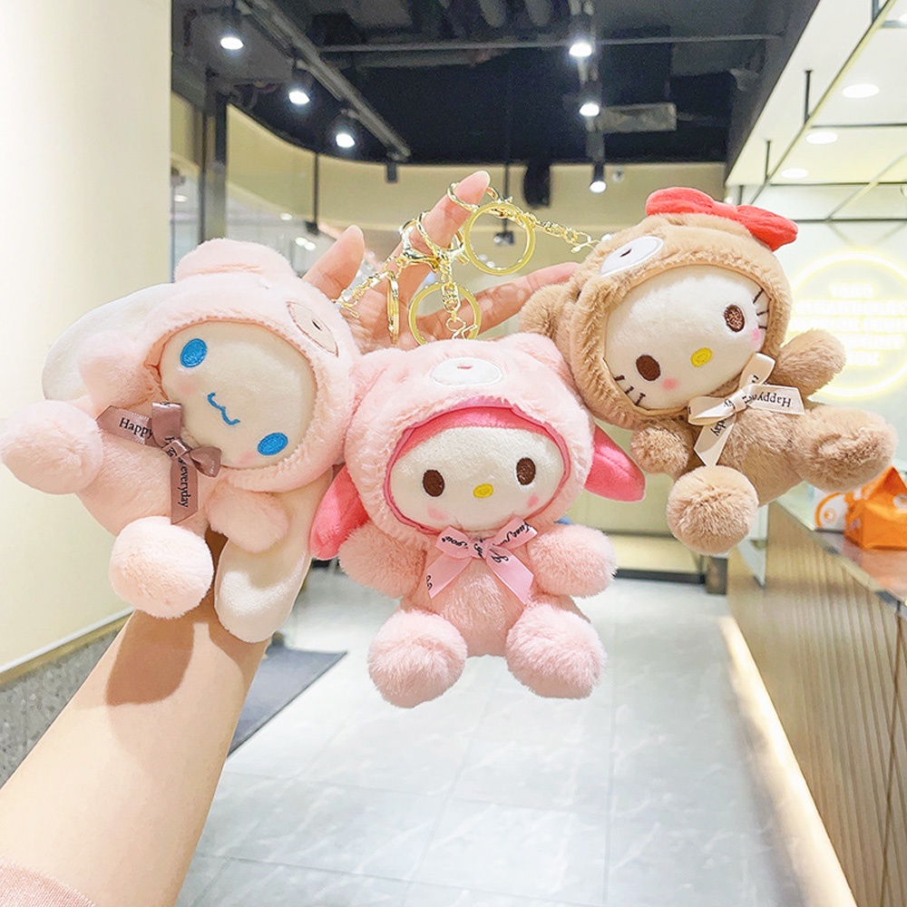 Kawaii Hello Kitty Gantungan Kunci Sanrio Anime Kartun Melody Kuromi Cinnamoroll Mainan Lucu Liontin Boneka Gantungan Kunci Mobil Gadis Mainan Anak