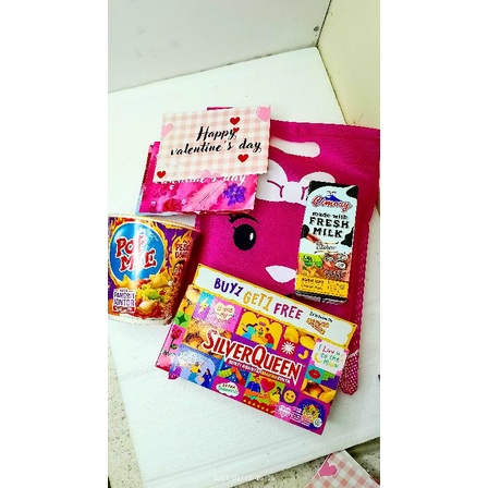 

Paket Valentine Silverqueen hot sweet