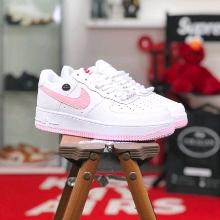 Nike Air Force 1 '07 &quot;Valentine's Day 2022&quot;