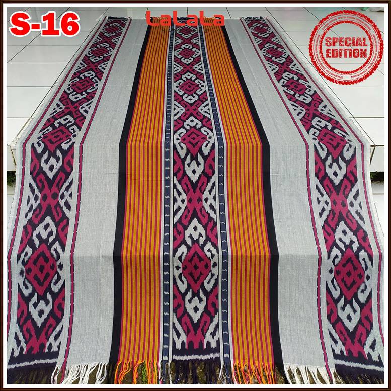 Kain Tenun Ikat Blanket Etnik Lombok Sumba Toraja Flores Troso Jepara Bali Dayak NTT Indonesia