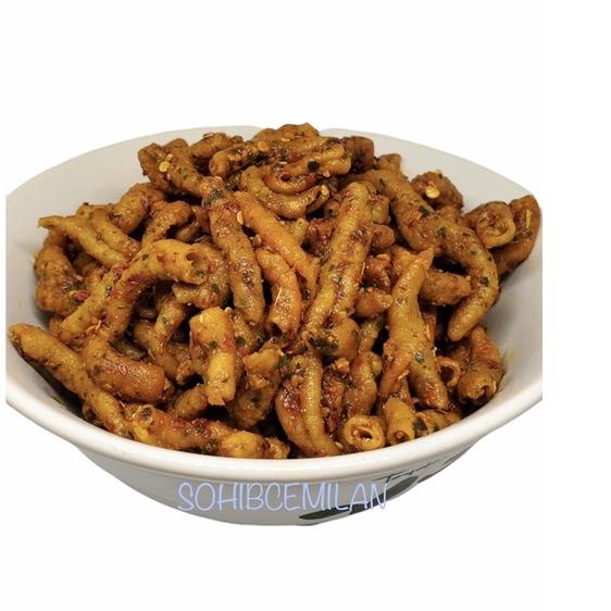 

♝ 1kg - USUS CRISPY PEDAS DAUN JERUK - USUS KRISPI - KERIPIK USUS ❅