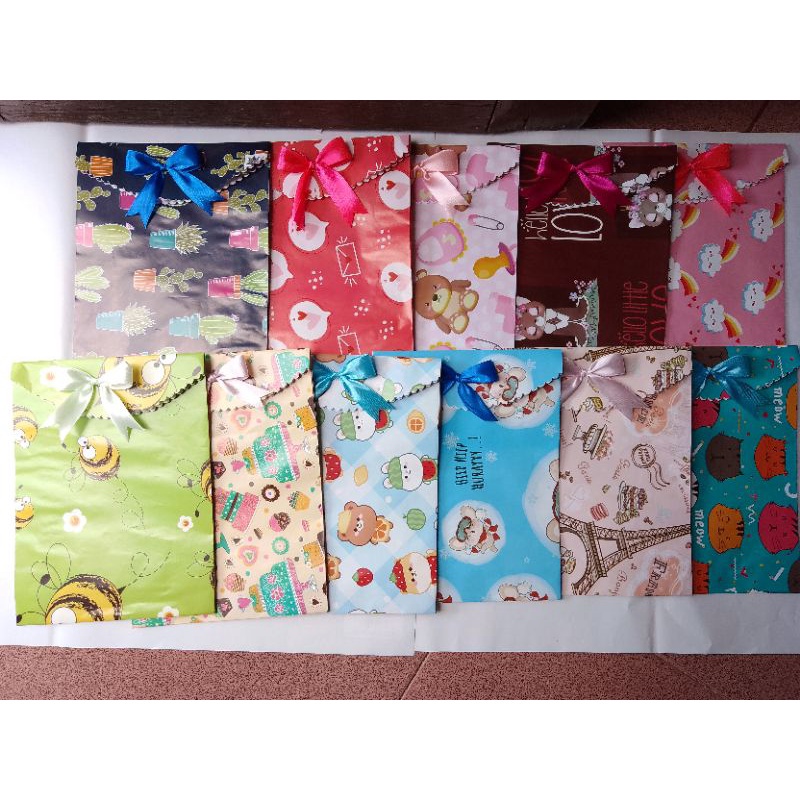 

(READY MEDAN) KERTAS KADO PAPER BAG MURAH TINGGAL PAKE