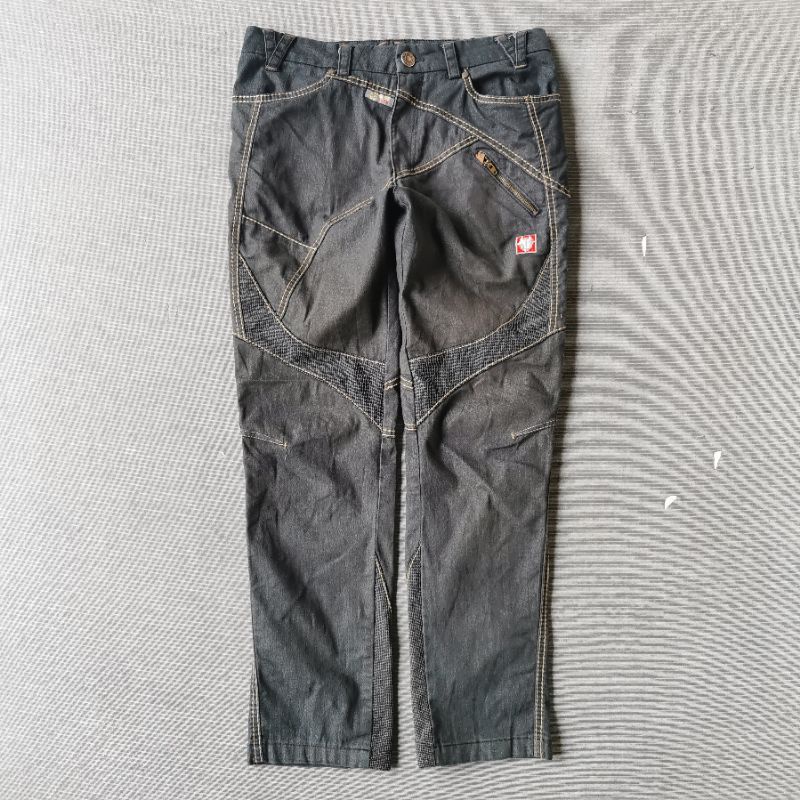 BLACKYAK JEANS CELANA OUTDOOR SECOND SIZE 32