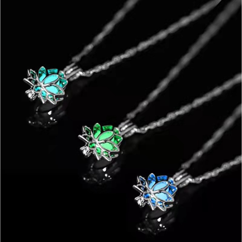 [Women Personality Simple Luminous Lotus Flower Pendant Necklace] [Girls Vintage Simple Chain Necklaces ] [Ladies Fashion Clavicle Necklace]