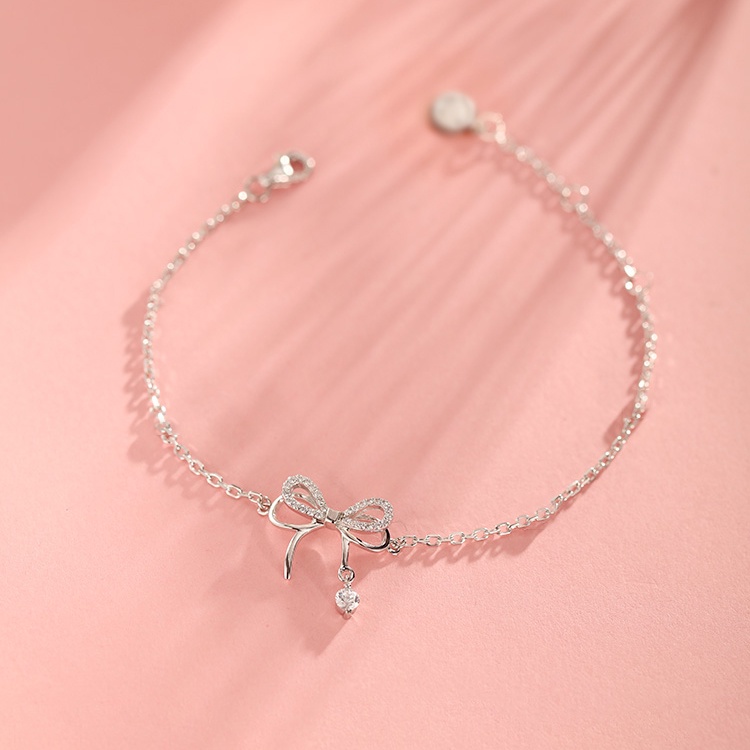YEEZII Gelang Busur Elegan Untuk Wanita Gelang Rantai Perak Kristal Sederhana Aksesoris Perhiasan