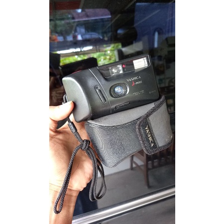 Kamera analog 35mm Yashica J Mini no Yashica MF2 Super olympus Trip Mju