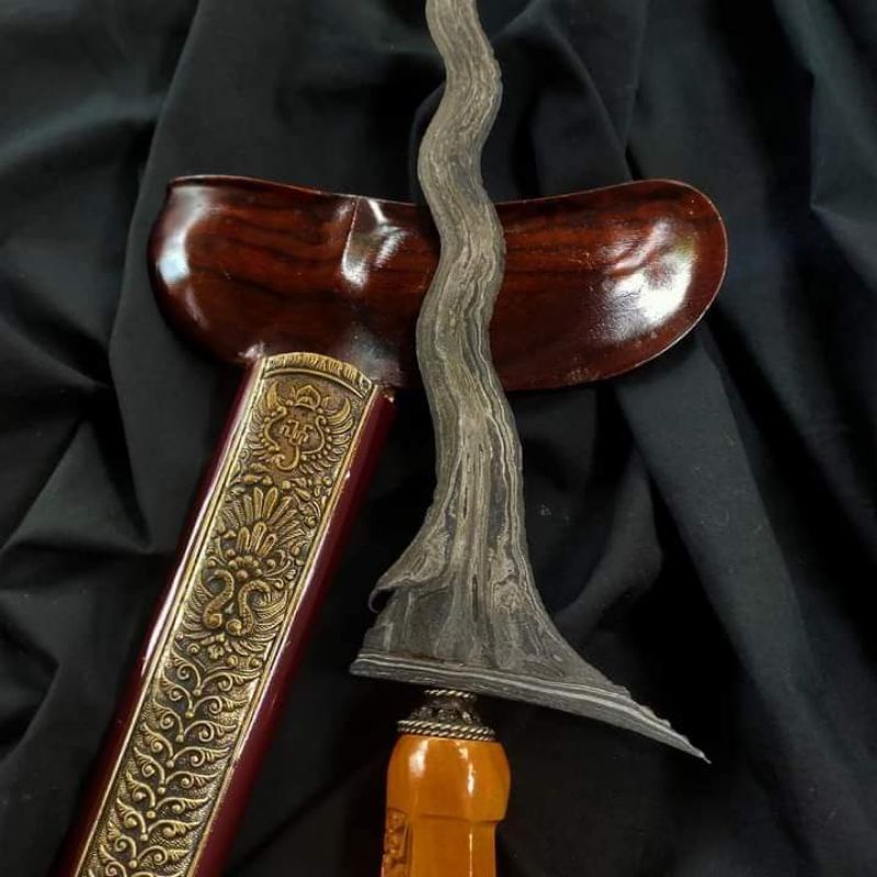keris sangkelat tanguh madiun luk 13