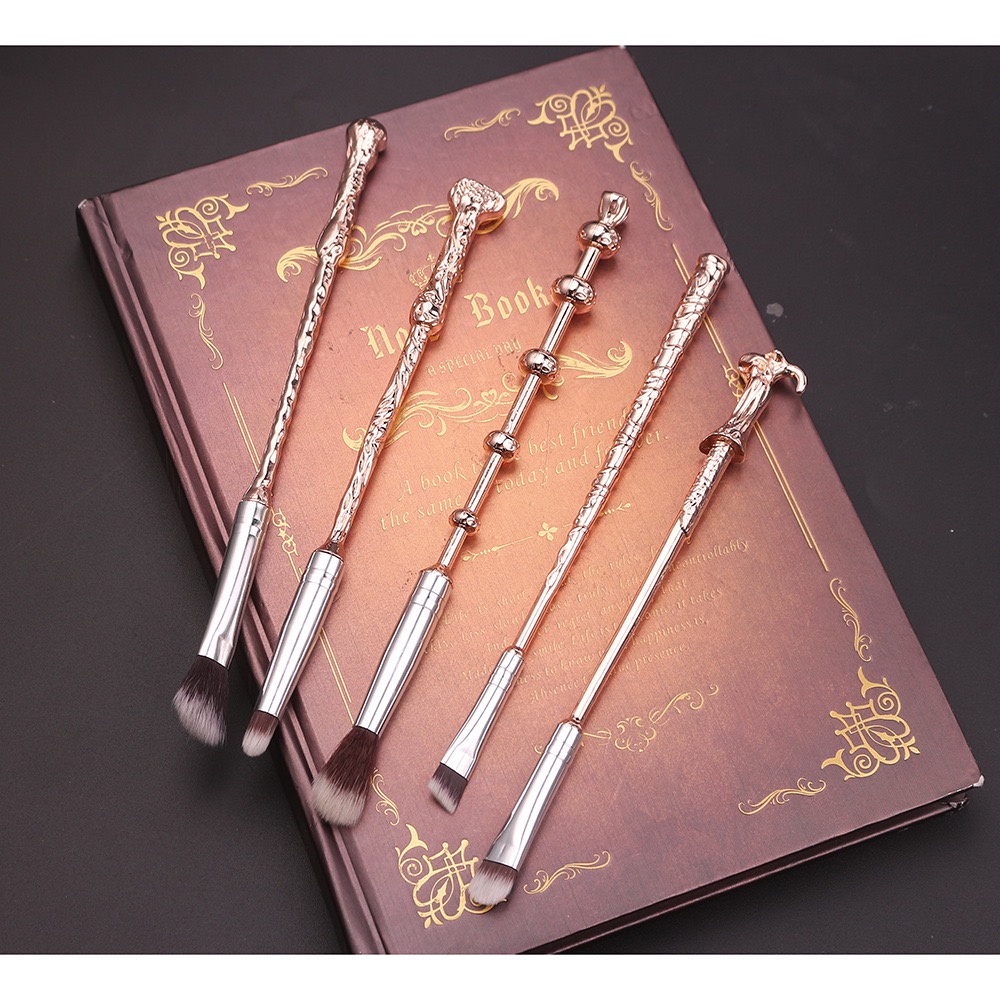 Gothic's 5 Pcs Halloween Wizarding Make Up Brushes 8697