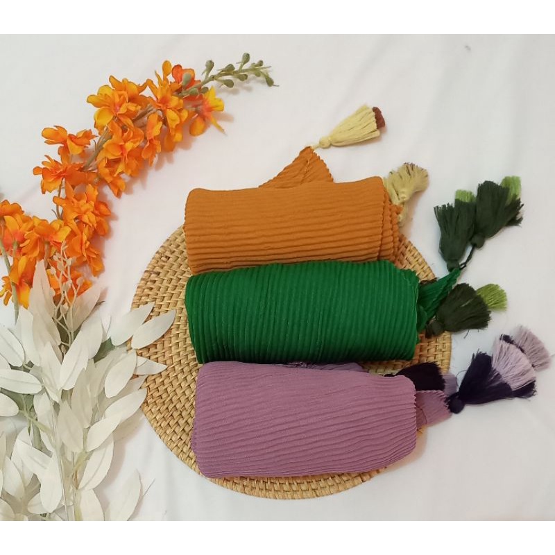 kerudung plisket segi empat