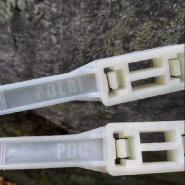 jatah Asli Borgol plastik / PDC handcuff borgol jatah polri / Borgol kabel tis