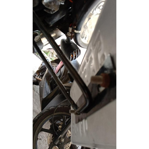 Braket plat nomer Byson Bracket dudukan tempat no polisi yamaha