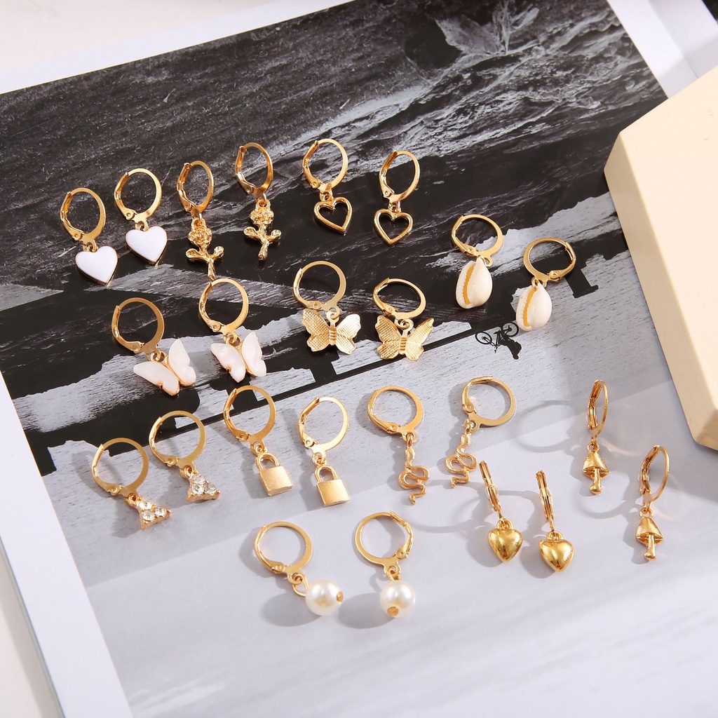 24pcs/set Trendi Lucu Hati Kupu-Kupu Ular Jamur Anting Untuk Wanita Kepribadian Kunci Bersinar Anting Perhiasan