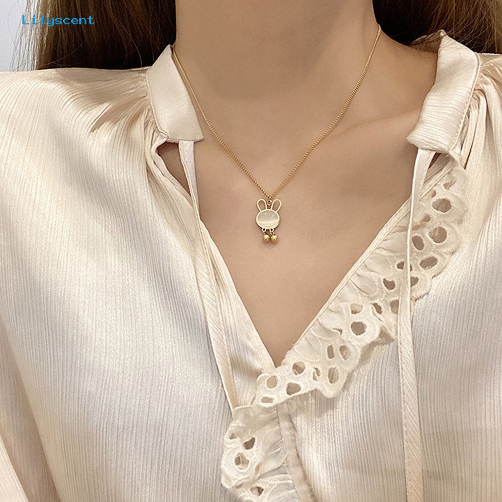 [LS] Liontin Kalung Non Tarnish Bright Luster Menghindari Lembab Geometris Liontin Temperamen Leher Dekorasi Fashion Item Baja Titanium Huruf Rantai Kalung Perhiasan Aksesori