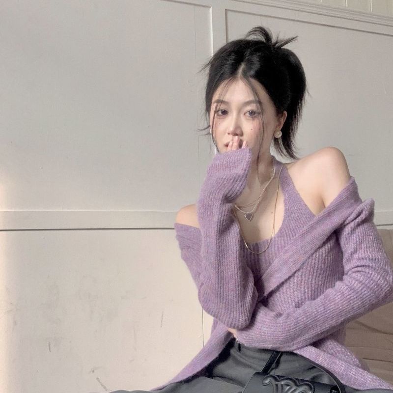 Red Set dua potong / satu potong awal musim semi baru menggantung leher rajutan selendang selempang wanita keinginan murni angin manis dan pedas cardigan sweater di luar