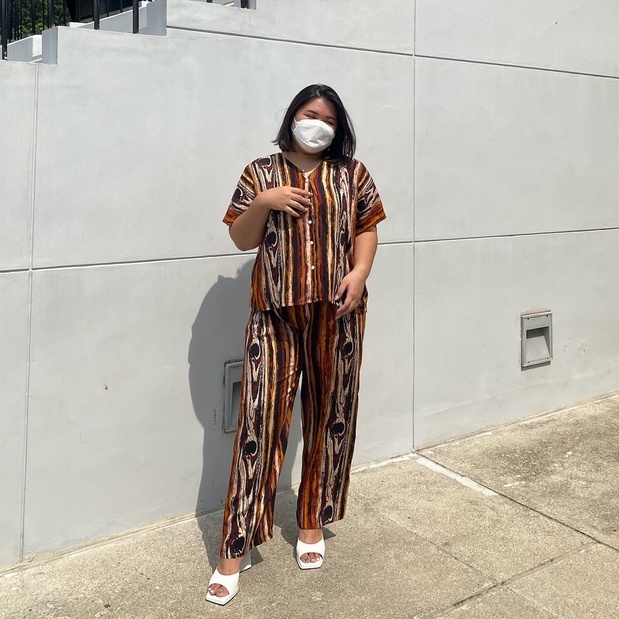 Yulje one set piyama rayon motif serat kayu salur