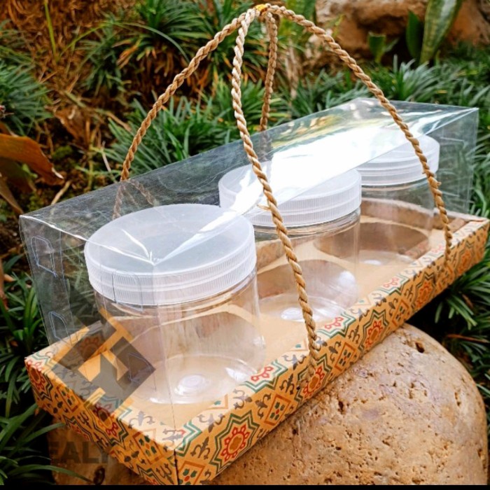 

Box Hampers Cookies Trio - Ramadhan (per 6pcs) - T. 12cm