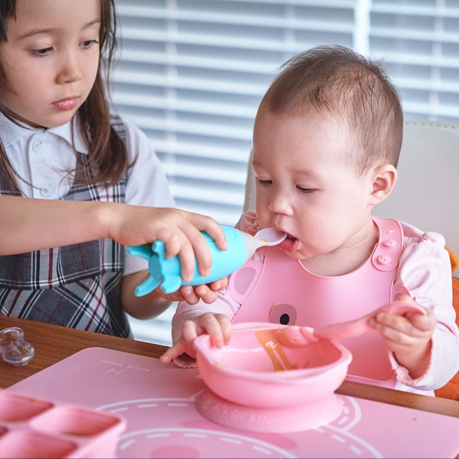 Marcus Marcus Feeding Spoon Dispenser Botol Sendok MPASI Silicone Rocket