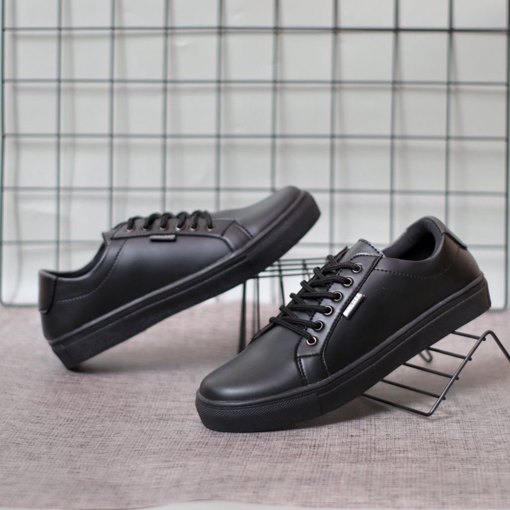 SEPATU FORMAL PRIA KULIT ASLI ORIGINAL KERJA KANTOR SNEAKER PRIA FASHION KULIAH SEKOLAH KASUAL CASUAL TANDY KEKINIAN BERKUALITAS