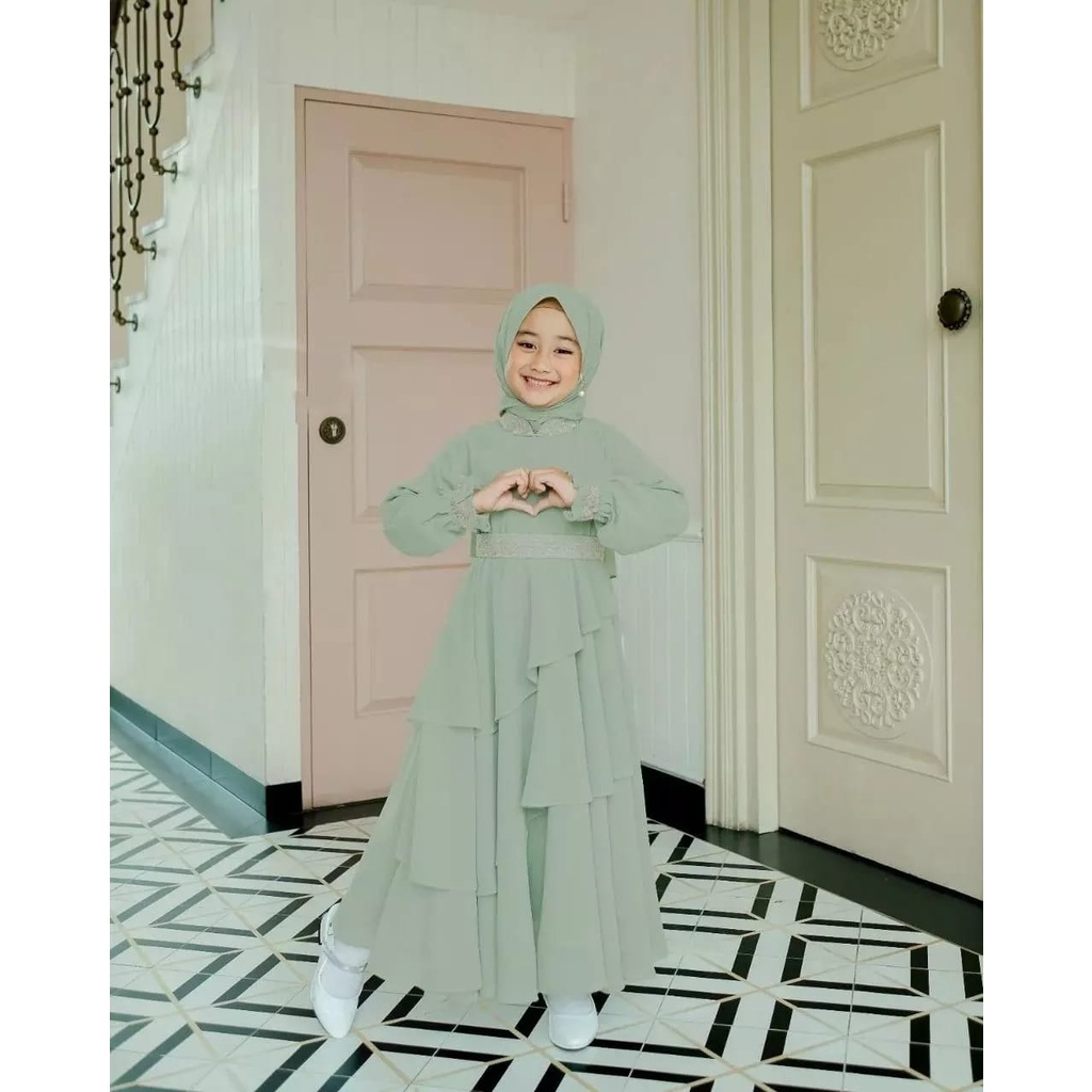 GAMIS SARIMBIT TERBARU 2023 MIKAYLA COUPLE MOM & KIDS FREE PASHMINA WARNA GREEN SAGE MATT CERUTY BABYDOLL PREMIUM GAMIS LEBARAN IBU DAN ANAK FASHION MUSLIM WANITA-8