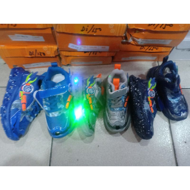 sepatu anak cowok import premium LED sport fhasion terbaru termurah