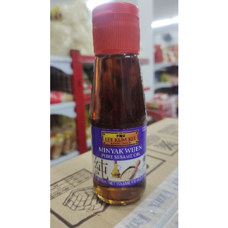 

Lee Kum Kee Minyak wijen / Pure Sesame Oil 115ml