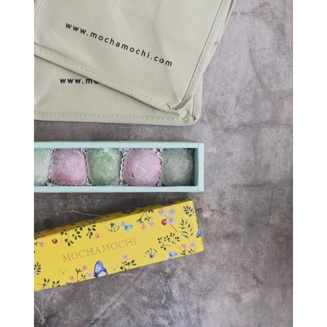 

MochaMochi box isi 5 TERLARIS