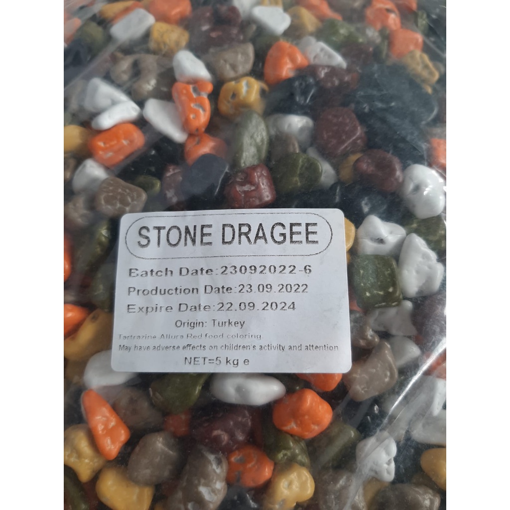 

Coklat Kerikil/Stone Dragee 1Kg,1/2Kg. Coklat Kerikil Made in Turkey