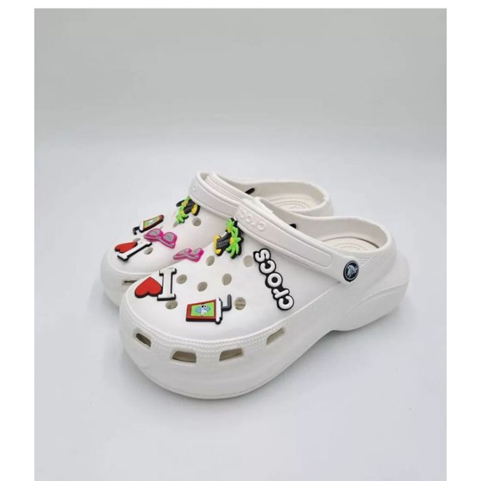 SANDAL WANITA CROCS p/ CROCS BAE FASHION LENGKAP JIBITZ / CROCS BAE LOVE RREE JIBITZ / SANDAL WANITA