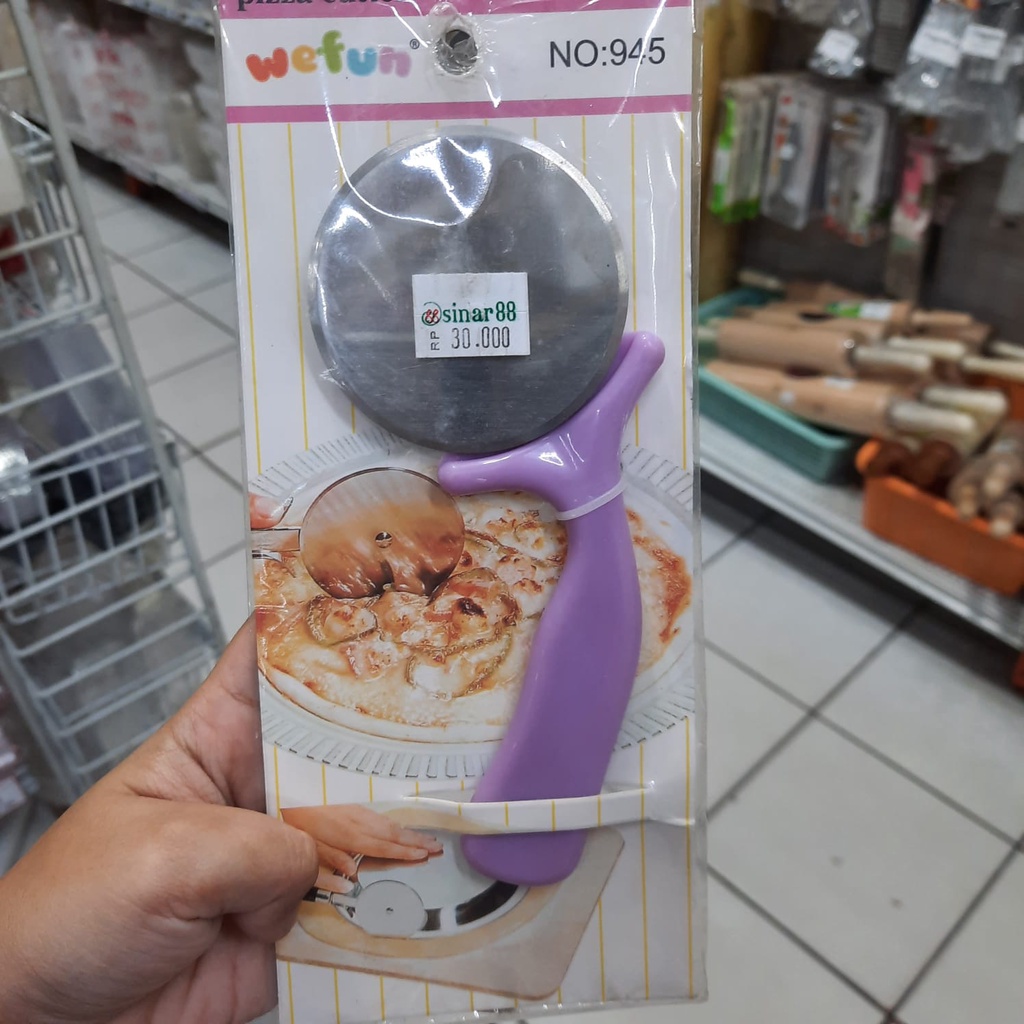 

Pizza Cutter