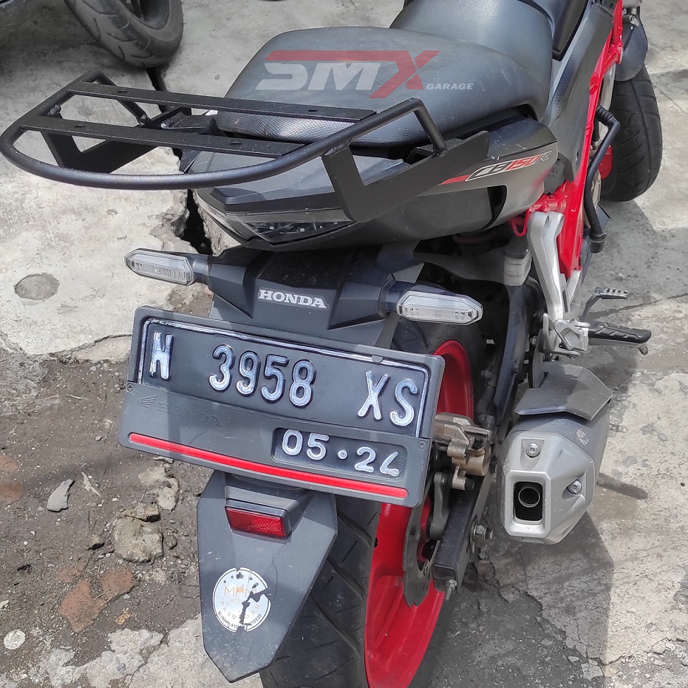 bracket motor cb150r
